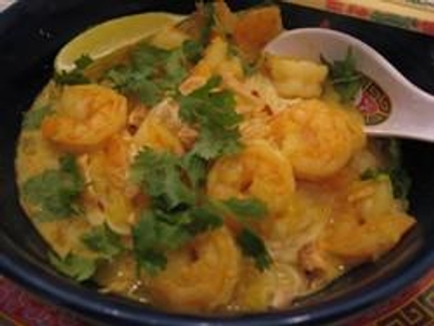 curry laksa recipe. Laksa is a spicy noodle soup